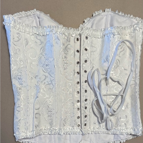Elegant White Jacquard Lace-Up Corset - Picture 3 of 8